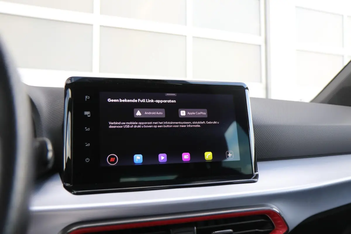 1.0 TSI 115pk FR | Navigatie | Clima | Parkeersensoren Achter