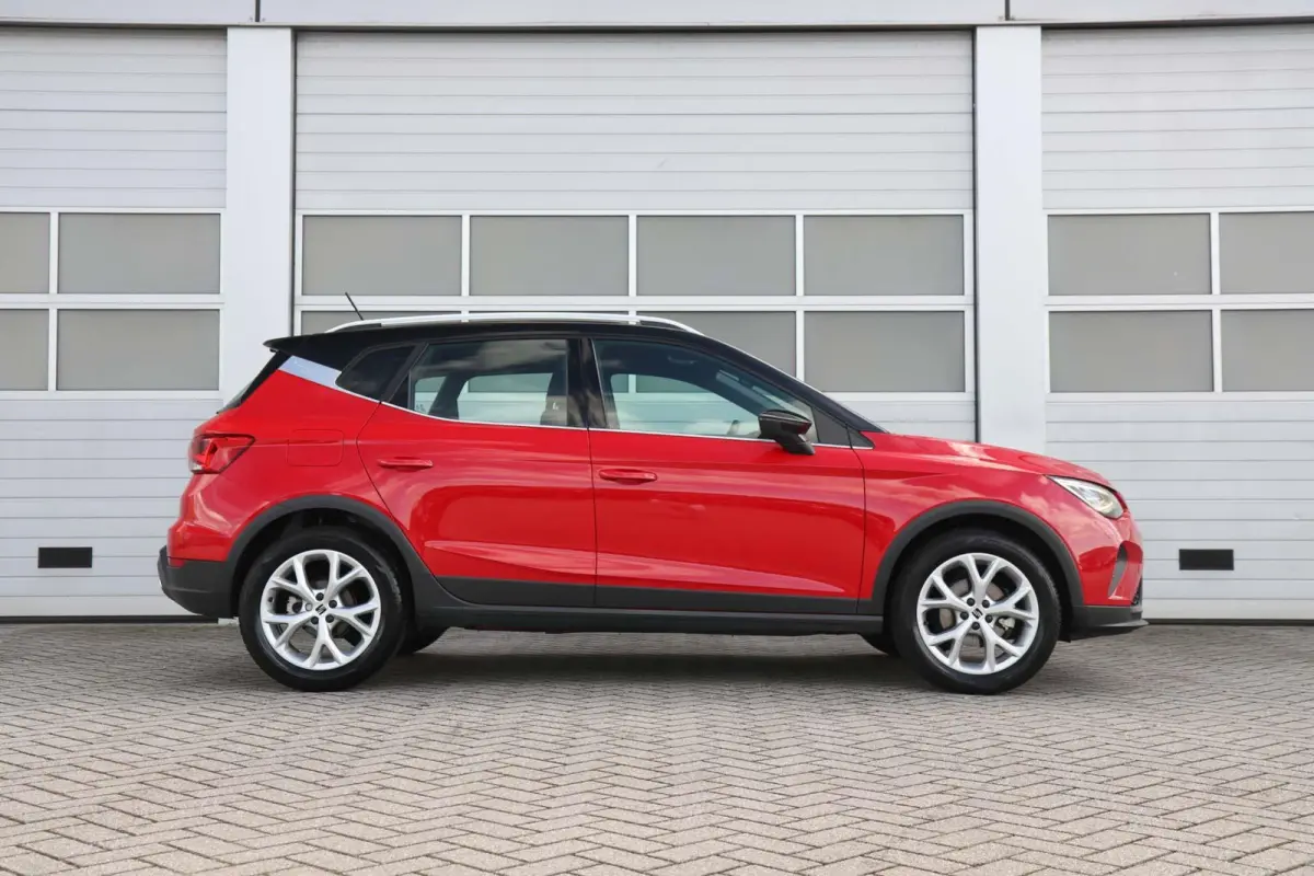 1.0 TSI 115pk FR | Navigatie | Clima | Parkeersensoren Achter