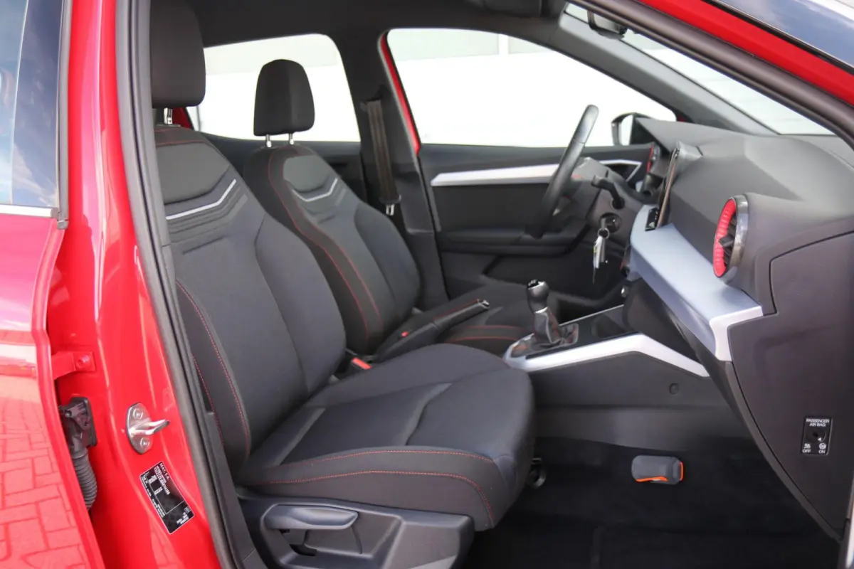 1.0 TSI 115pk FR | Navigatie | Clima | Parkeersensoren Achter