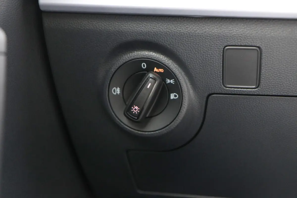 1.0 TSI 115pk FR | Navigatie | Clima | Parkeersensoren Achter