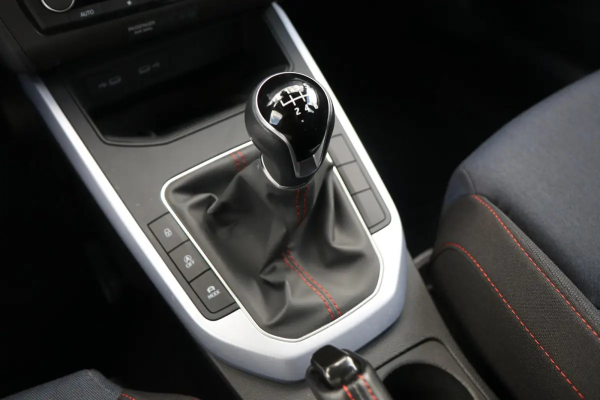 1.0 TSI 115pk FR | Navigatie | Clima | Parkeersensoren Achter