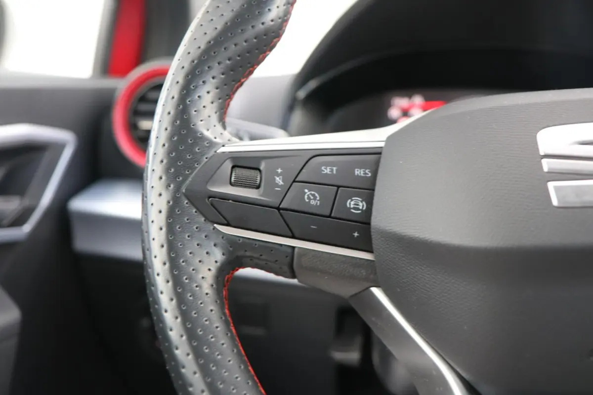 1.0 TSI 115pk FR | Navigatie | Clima | Parkeersensoren Achter