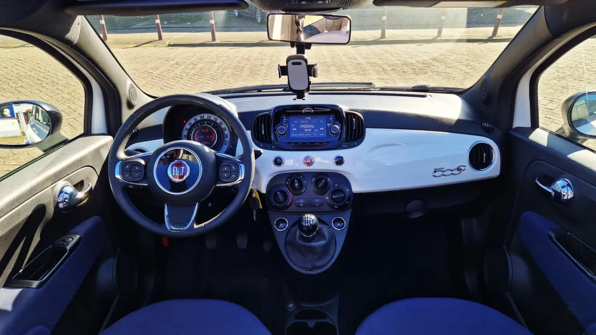 1.0 Hybrid Launch Edition CabrioTop Cruise Control Airco 15inch LM Velgen DAB
