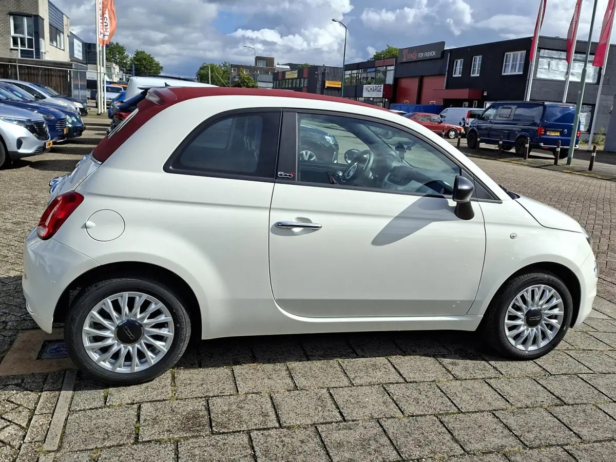 1.0 Hybrid Launch Edition CabrioTop Cruise Control Airco 15inch LM Velgen DAB