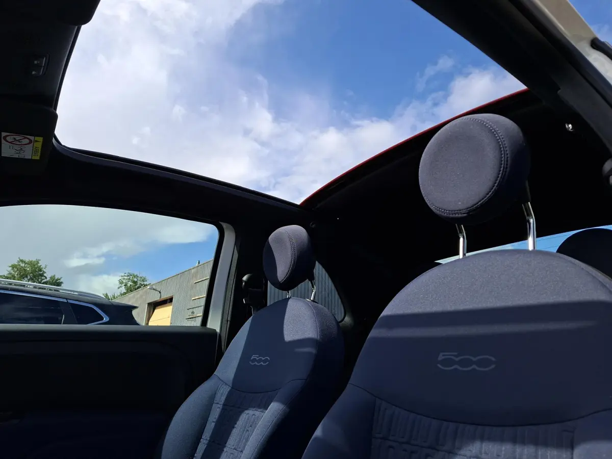 1.0 Hybrid Launch Edition CabrioTop Cruise Control Airco 15inch LM Velgen DAB