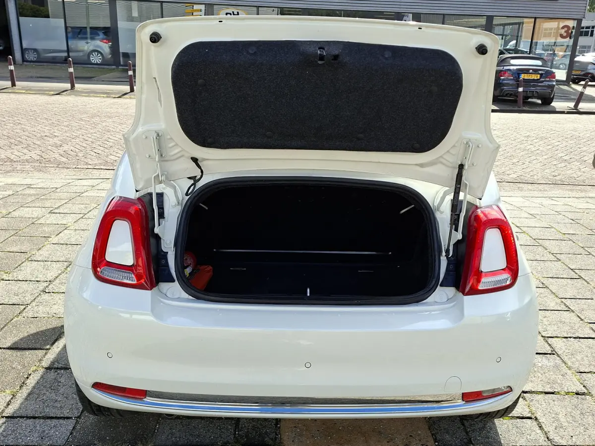 1.0 Hybrid Launch Edition CabrioTop Cruise Control Airco 15inch LM Velgen DAB