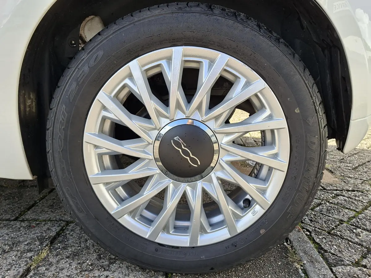 1.0 Hybrid Launch Edition CabrioTop Cruise Control Airco 15inch LM Velgen DAB