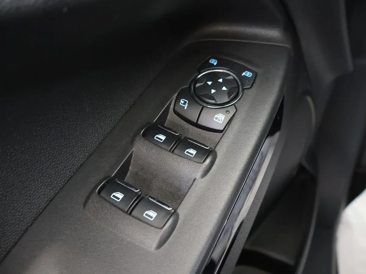 1.0 EcoBoost Active | Navigatie | Lederen Interieur | Camera | DAB | Stoel en stuurverwarming | Cruise Control | Climate Control | B&o Audio | BLIS |
