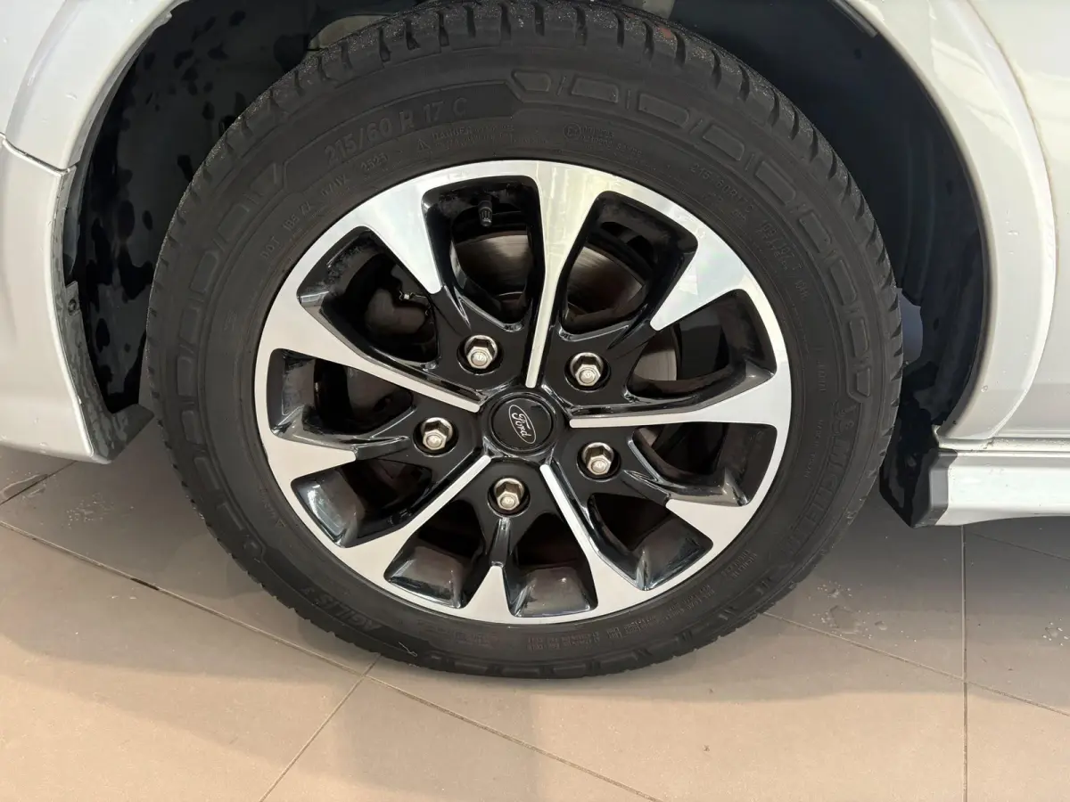 320 2.0 TDCI L1H1 Sport DC ADAPTIVE CRUISE | TREKHAAK | DODEHOEK HERKENING | ELEKTRISCHE BESTUURDERS STOEL | STOEL - STUUR - VOORRUIT VERWARMING | CAMERA