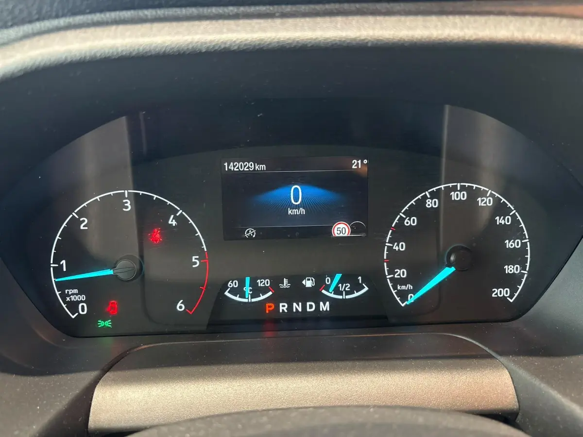 320 2.0 TDCI L1H1 Sport DC ADAPTIVE CRUISE | TREKHAAK | DODEHOEK HERKENING | ELEKTRISCHE BESTUURDERS STOEL | STOEL - STUUR - VOORRUIT VERWARMING | CAMERA