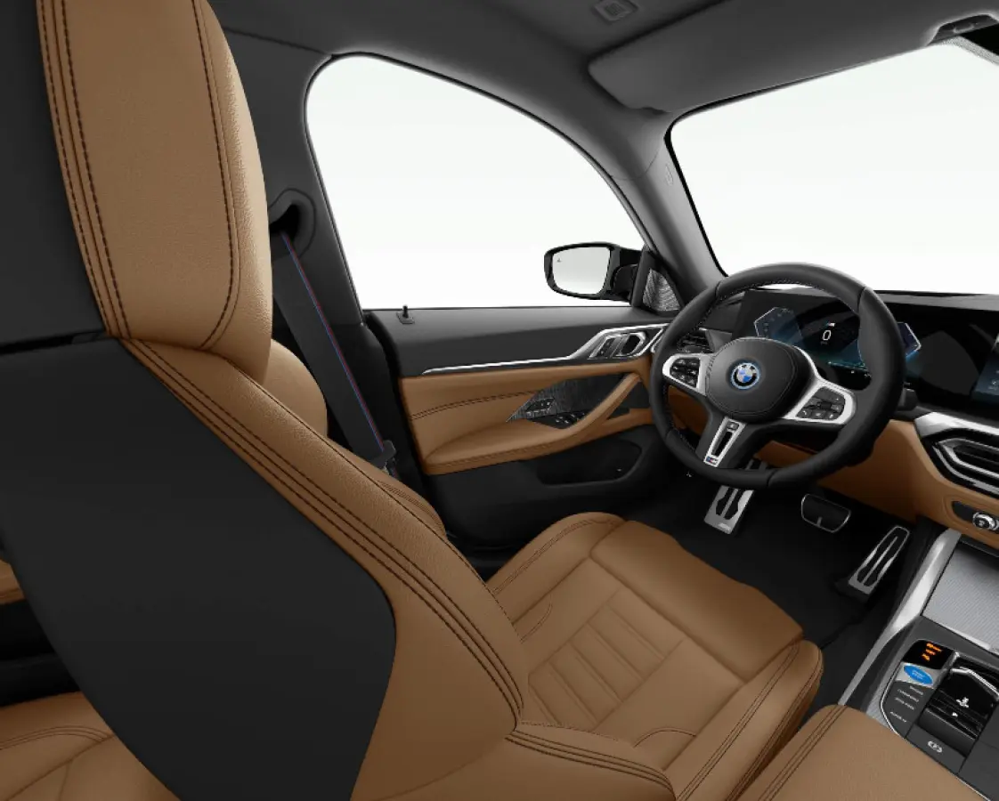 M50 High Executive 84 kWh Panoramadak - Driving Assistant Professional - Harman Kardon - Stuurwielrand verwarmd - Elektrisch verwarmde/verstelbare stoelen - Parking Assistant Plus - Getinte 