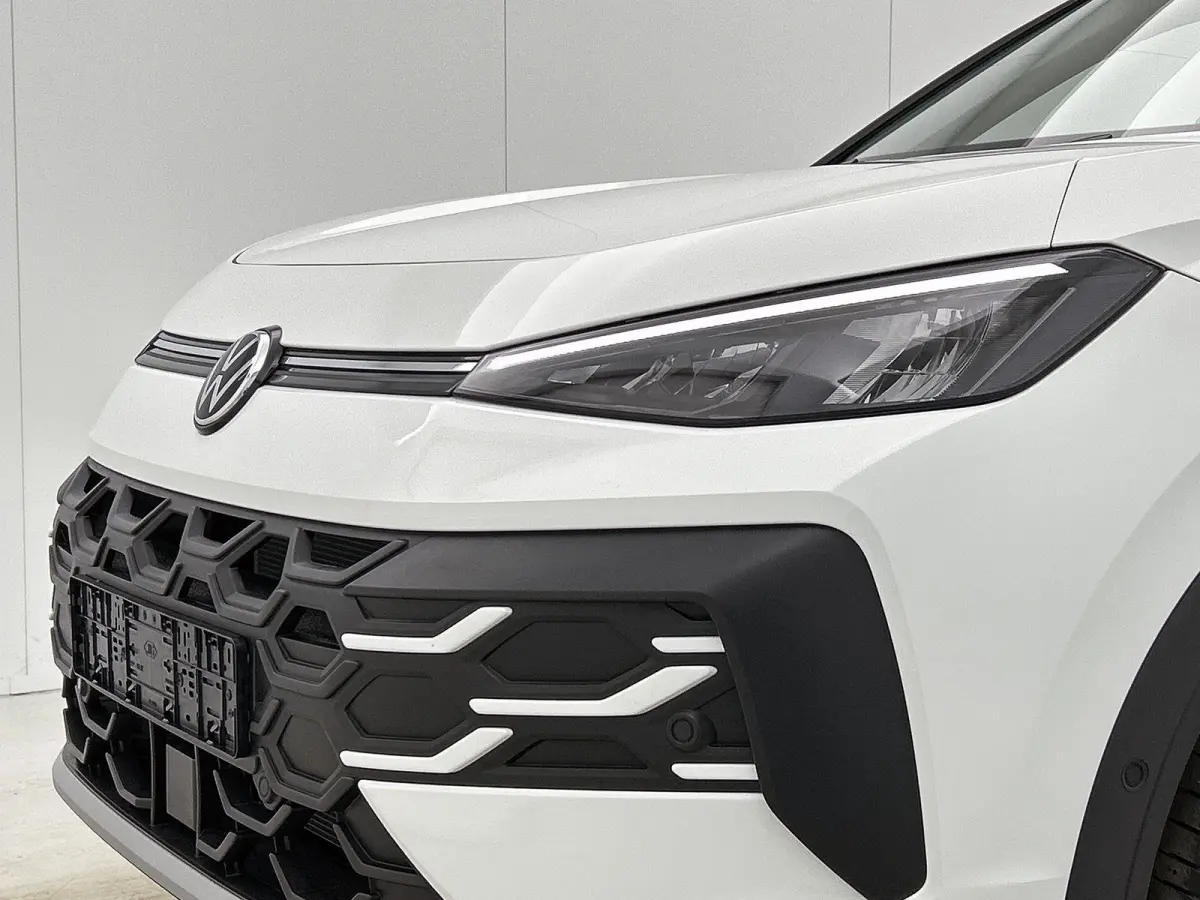 1.5 eTsi Limited Edition 116 PK | Automaat | Camera | Adaptive Cruise Control | Side Assist | Keyless Start | Parkeersensoren | LED | Apple Carplay | Android Auto | Digital Cockpit |