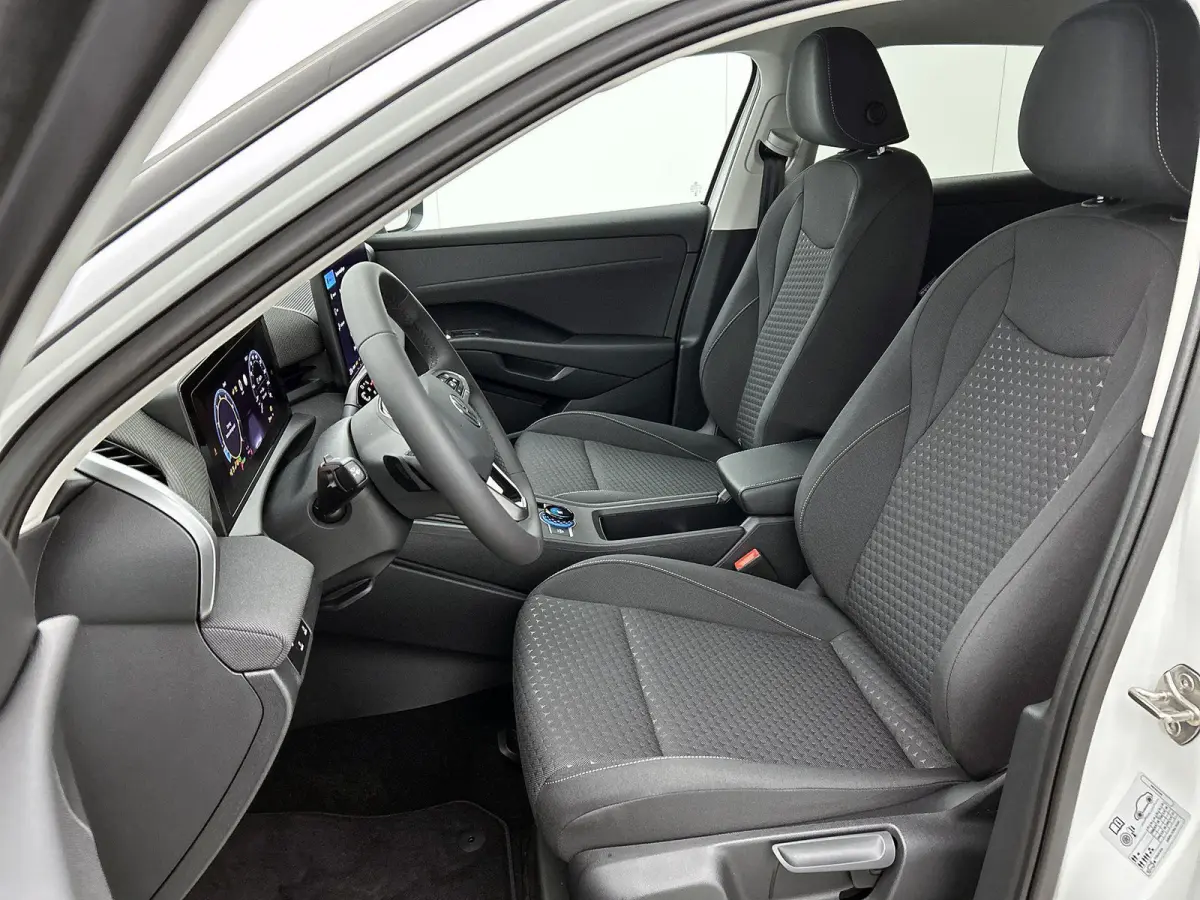 1.5 eTsi Limited Edition 116 PK | Automaat | Camera | Adaptive Cruise Control | Side Assist | Keyless Start | Parkeersensoren | LED | Apple Carplay | Android Auto | Digital Cockpit |