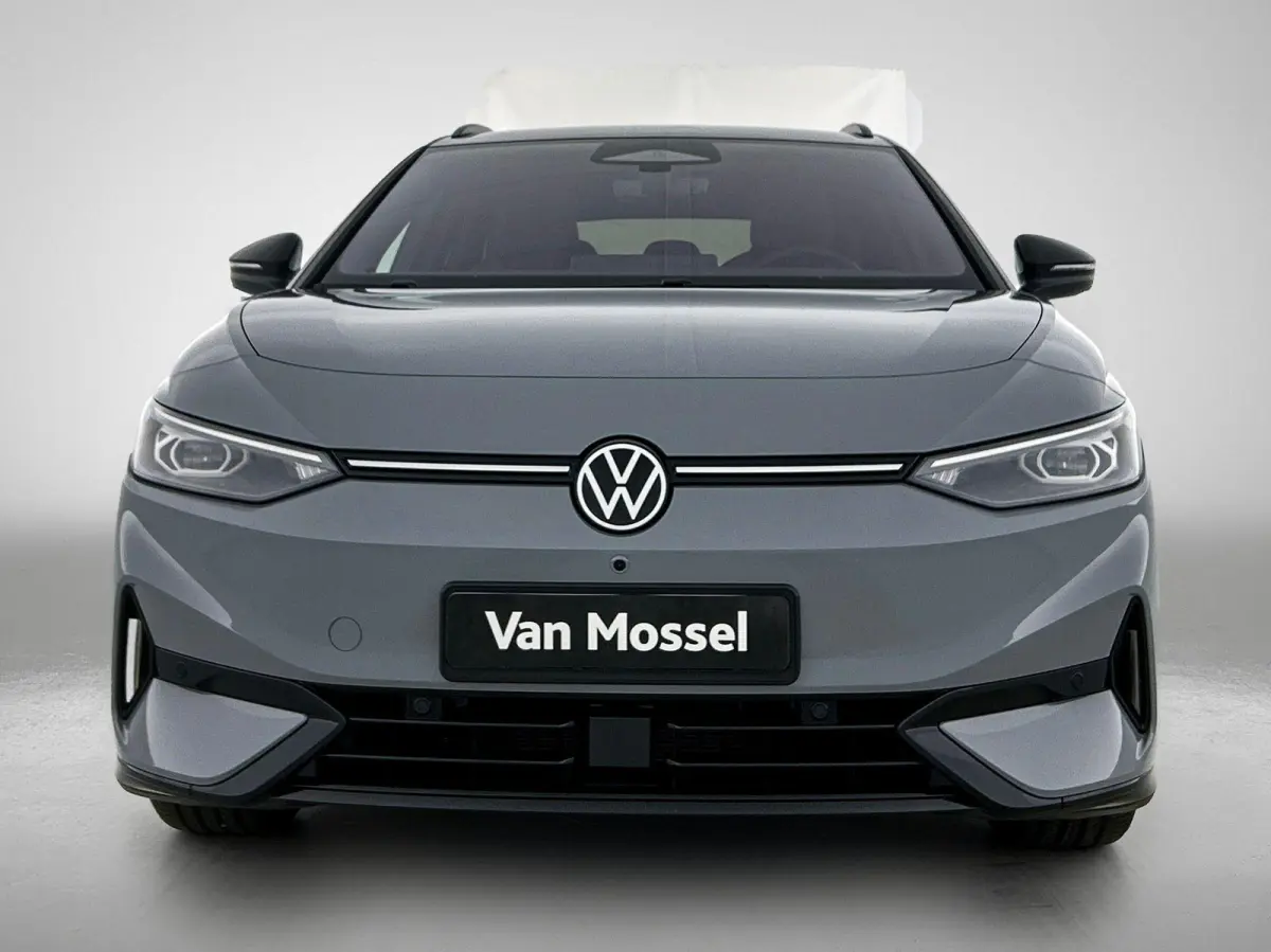 Limited Edition 77 kWh | Trekhaak inklapbaar | Apple CarPlay en Android Auto | head-updisplay | Adaptive Cruise Control | Voorstoelen verwarmbaar | Automatische airconditioning | Parkeercame