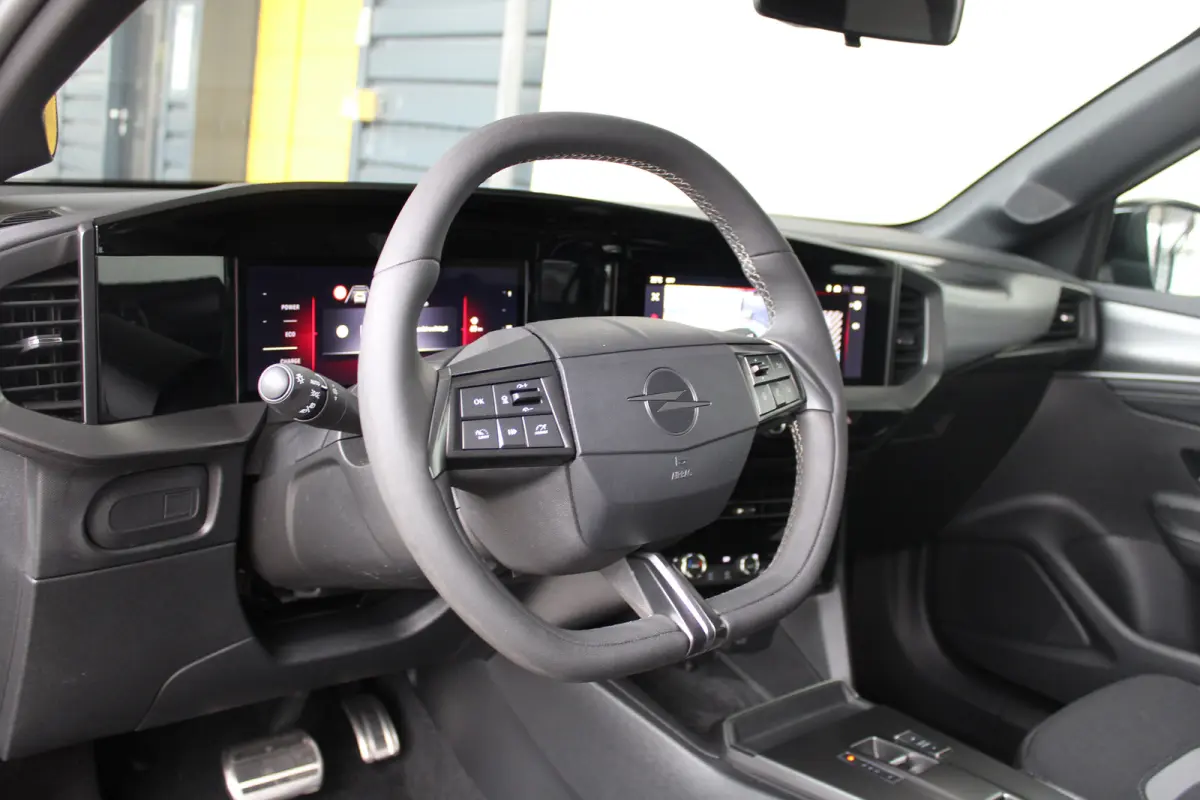 1.2 Turbo Hybrid GS | LED Matrix | Navigatie | Achteruitrijcamera | Stuurverwarming | Climate control |