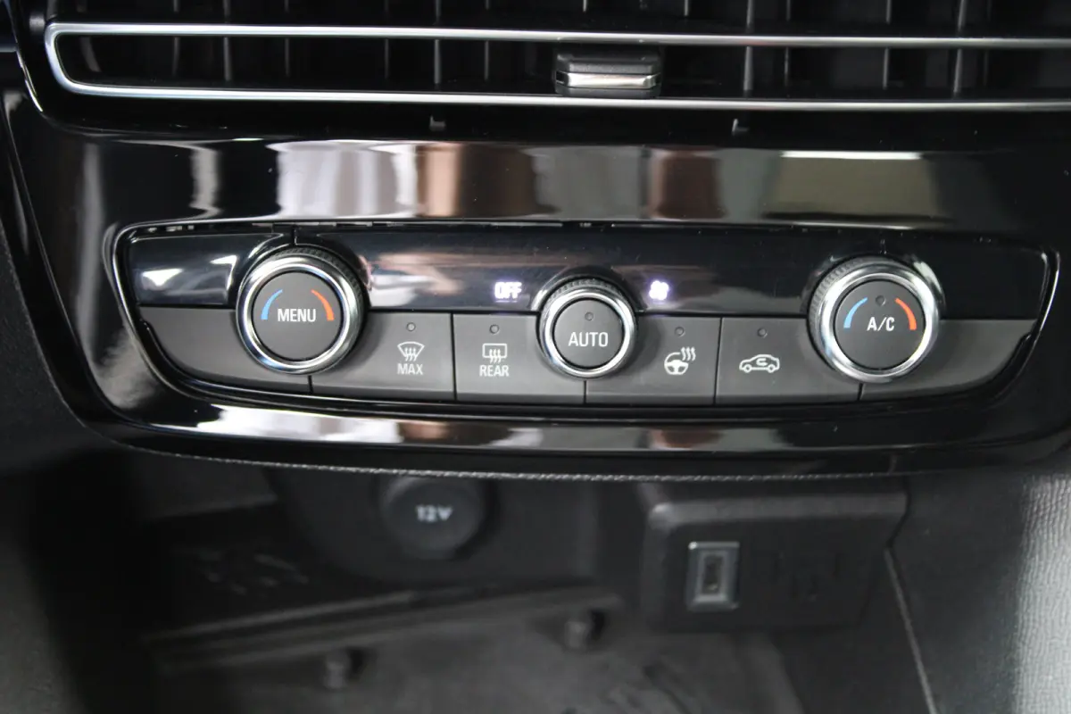 1.2 Turbo Hybrid GS | LED Matrix | Navigatie | Achteruitrijcamera | Stuurverwarming | Climate control |