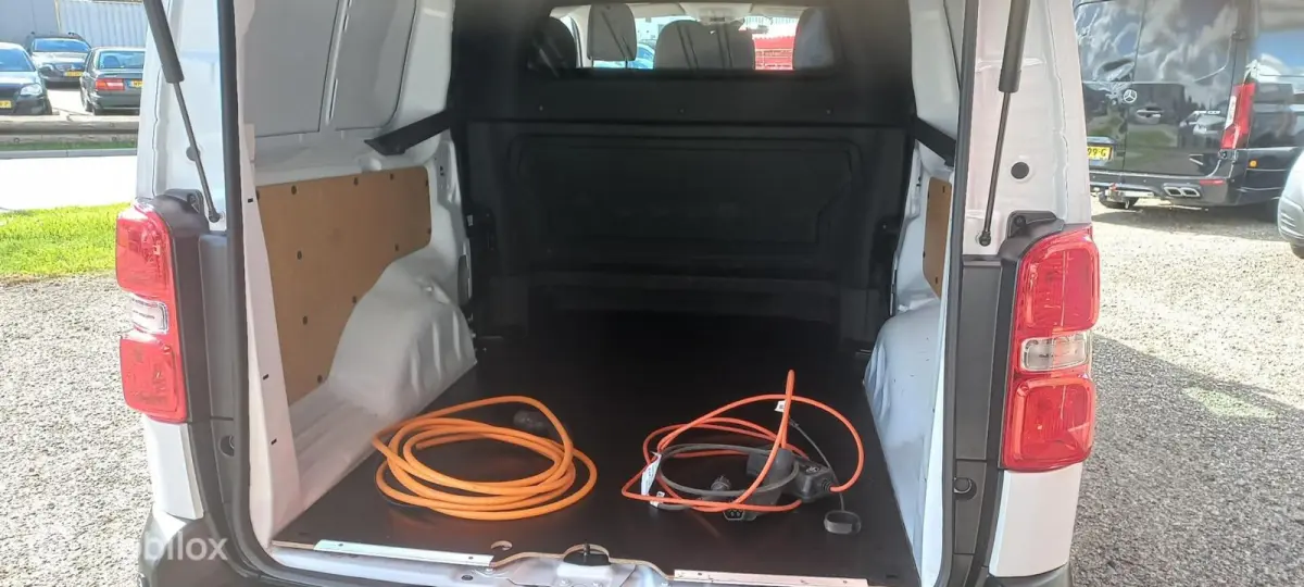Electric Navigator Extra Range L3 DC 75 kWh/DC/6PERSOONS