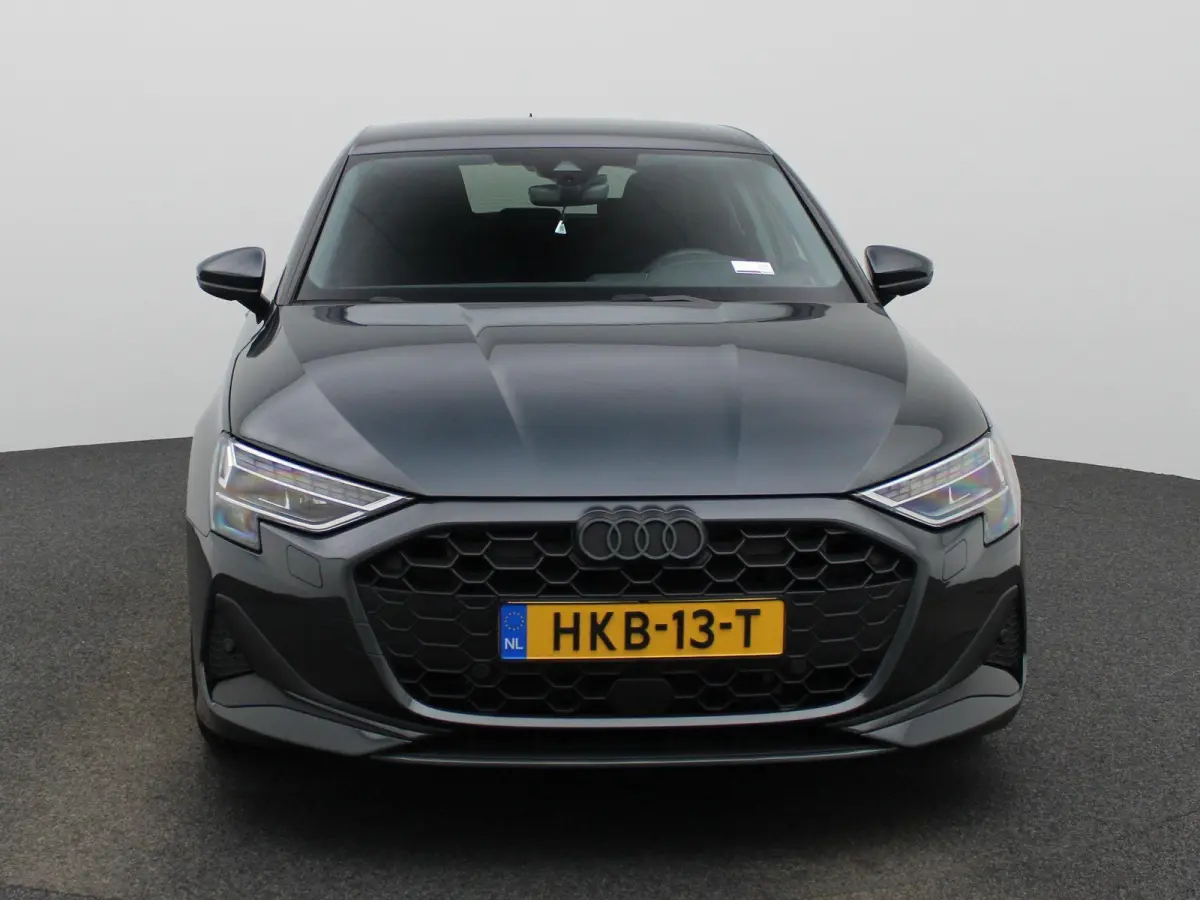 40 TFSI e S edition Navigatie | Camera | Cruise control | Airco | Stoelverwarming | 17 Inch Velgen | Parkeersensoren |