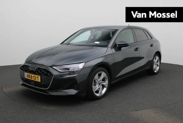 40 TFSI e S edition Navigatie | Camera | Cruise control | Airco | Stoelverwarming | 17 Inch Velgen | Parkeersensoren |