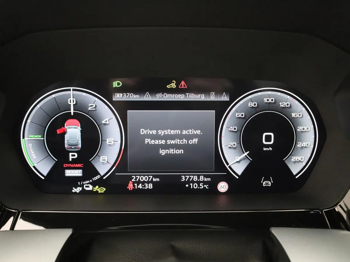 40 TFSI e S edition Navigatie | Camera | Cruise control | Airco | Stoelverwarming | 17 Inch Velgen | Parkeersensoren |