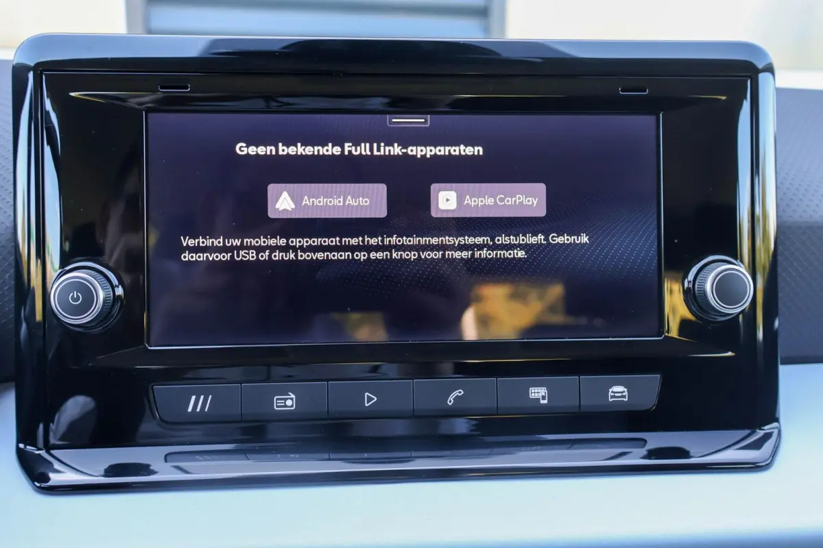 1.0 EcoTSI 95pk Style | Airco | Apple CarPlay/ Android Auto | Parkeersensoren Achter | Cruise Control | DAB