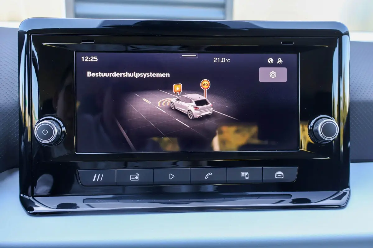 1.0 EcoTSI 95pk Style | Airco | Apple CarPlay/ Android Auto | Parkeersensoren Achter | Cruise Control | DAB
