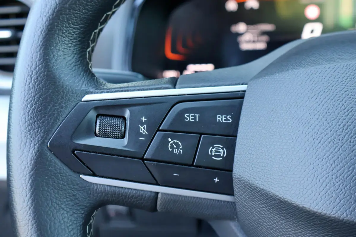 1.0 EcoTSI 95pk Style | Airco | Apple CarPlay/ Android Auto | Parkeersensoren Achter | Cruise Control | DAB