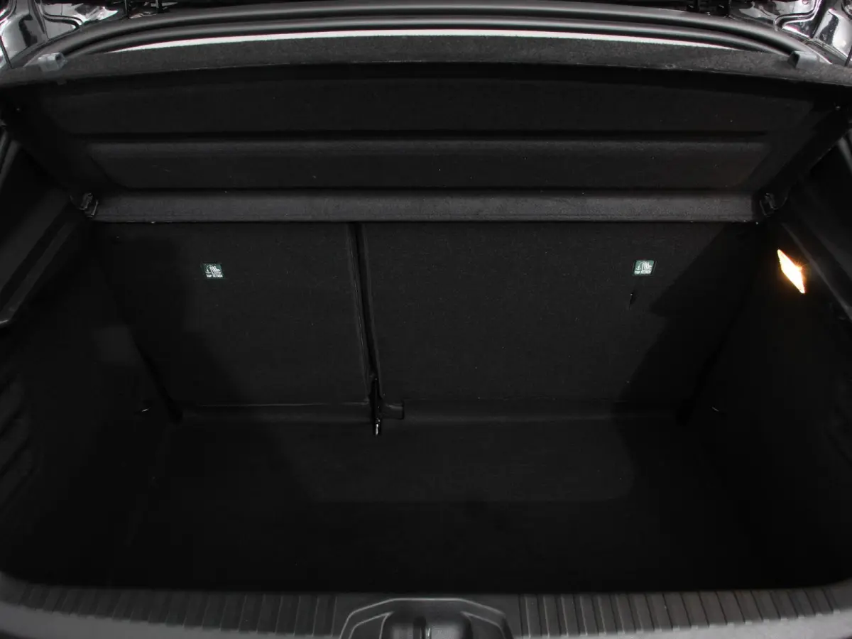 1.0 TCe 90 GPF Automaat evolution DEMO ! Navigatie Apple Carplay/Android Auto Airco Dab Led Parkeer sensoren