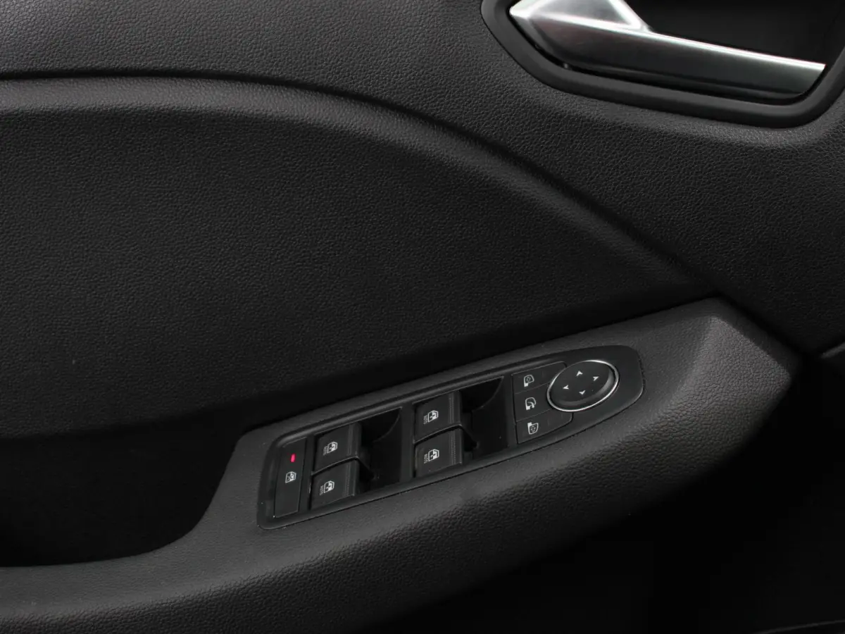 1.0 TCe 90 GPF Automaat evolution DEMO ! Navigatie Apple Carplay/Android Auto Airco Dab Led Parkeer sensoren