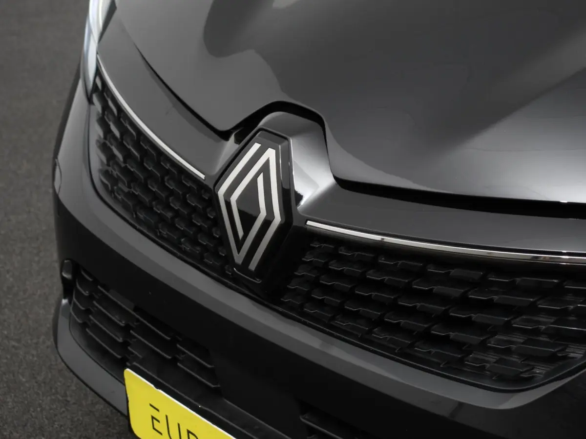 1.0 TCe 90 GPF Automaat evolution DEMO ! Navigatie Apple Carplay/Android Auto Airco Dab Led Parkeer sensoren