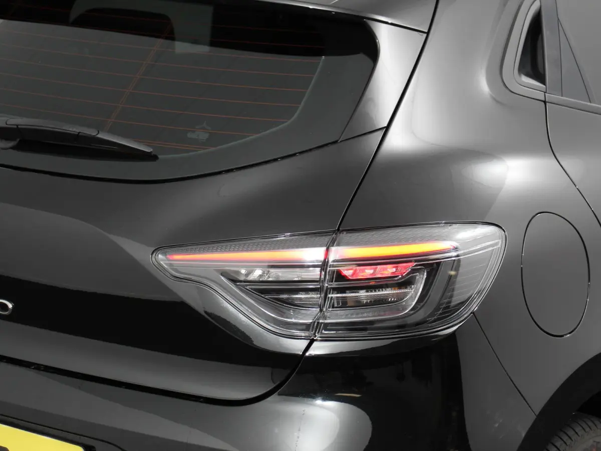 1.0 TCe 90 GPF Automaat evolution DEMO ! Navigatie Apple Carplay/Android Auto Airco Dab Led Parkeer sensoren