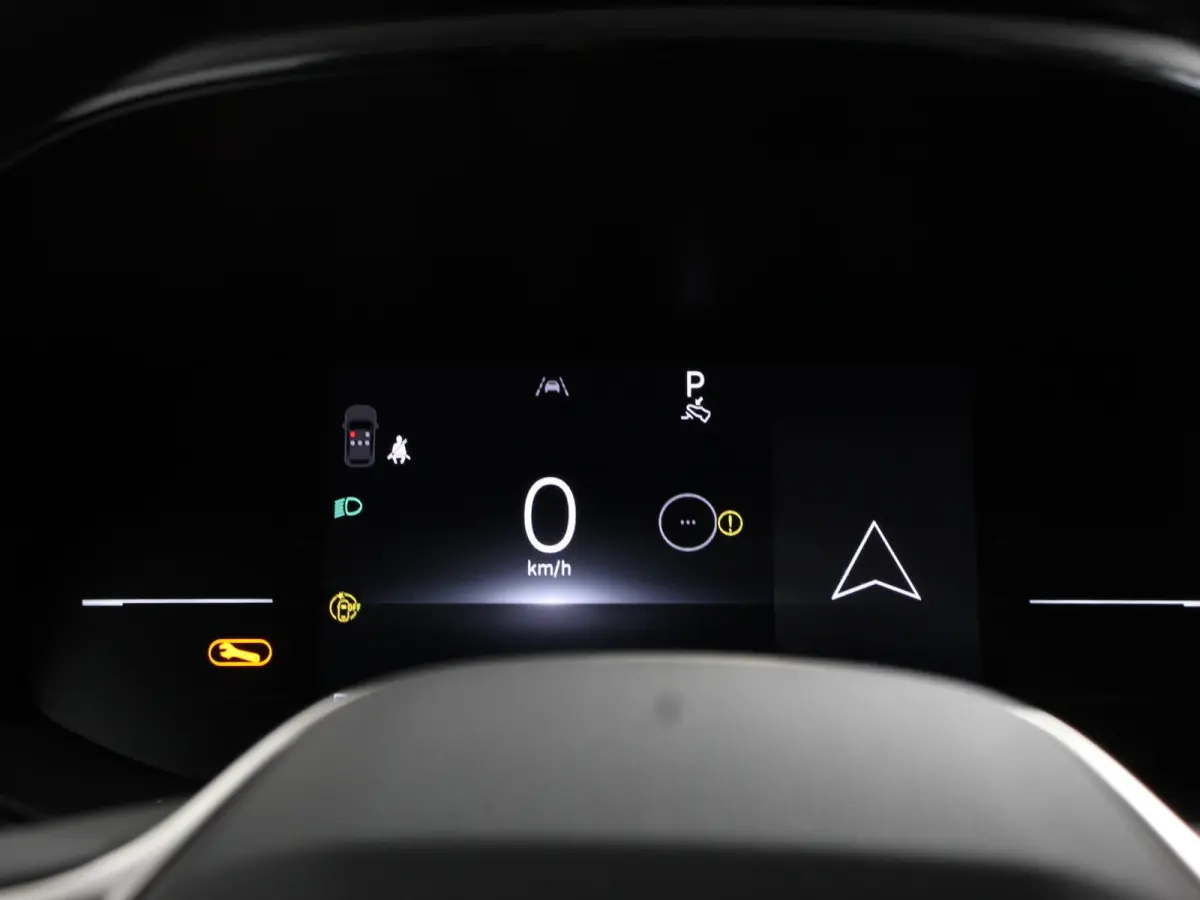 1.0 TCe 90 GPF Automaat evolution DEMO ! Navigatie Apple Carplay/Android Auto Airco Dab Led Parkeer sensoren
