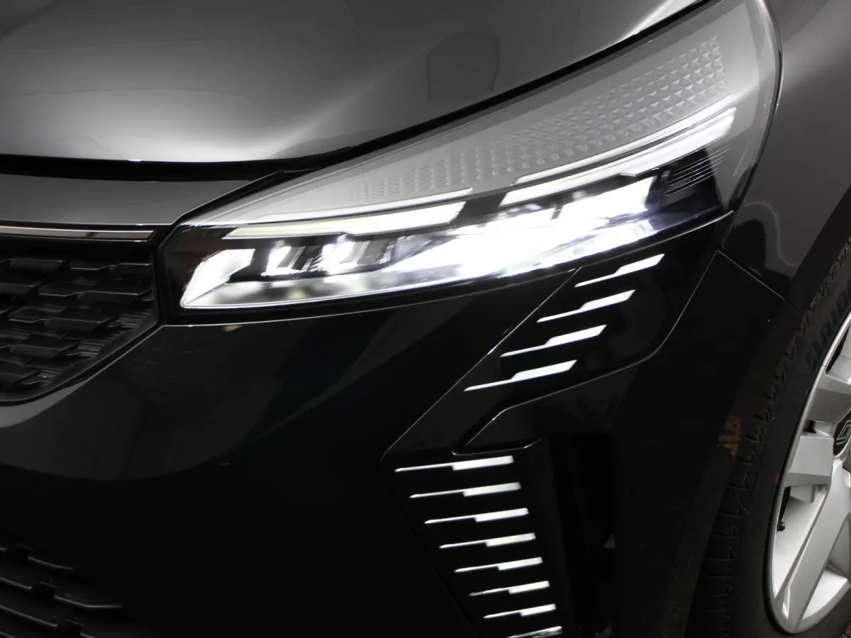 1.0 TCe 90 GPF Automaat evolution DEMO ! Navigatie Apple Carplay/Android Auto Airco Dab Led Parkeer sensoren