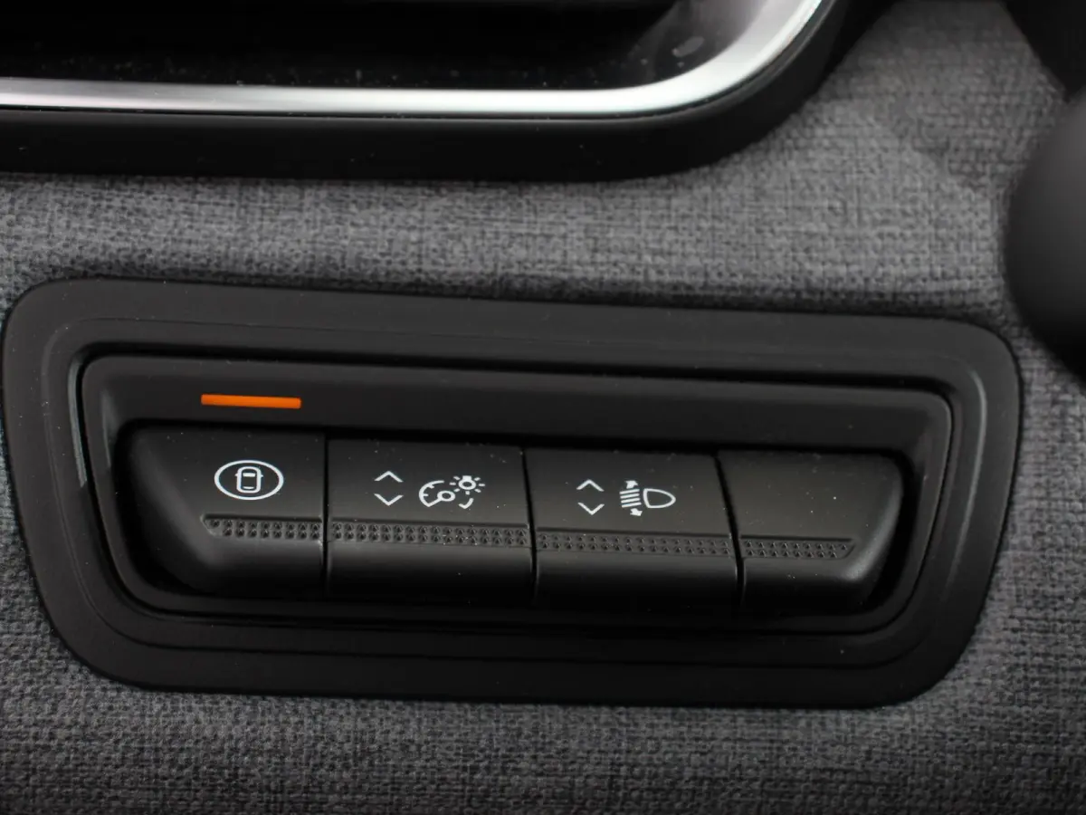 1.0 TCe 90 GPF Automaat evolution DEMO ! Navigatie Apple Carplay/Android Auto Airco Dab Led Parkeer sensoren