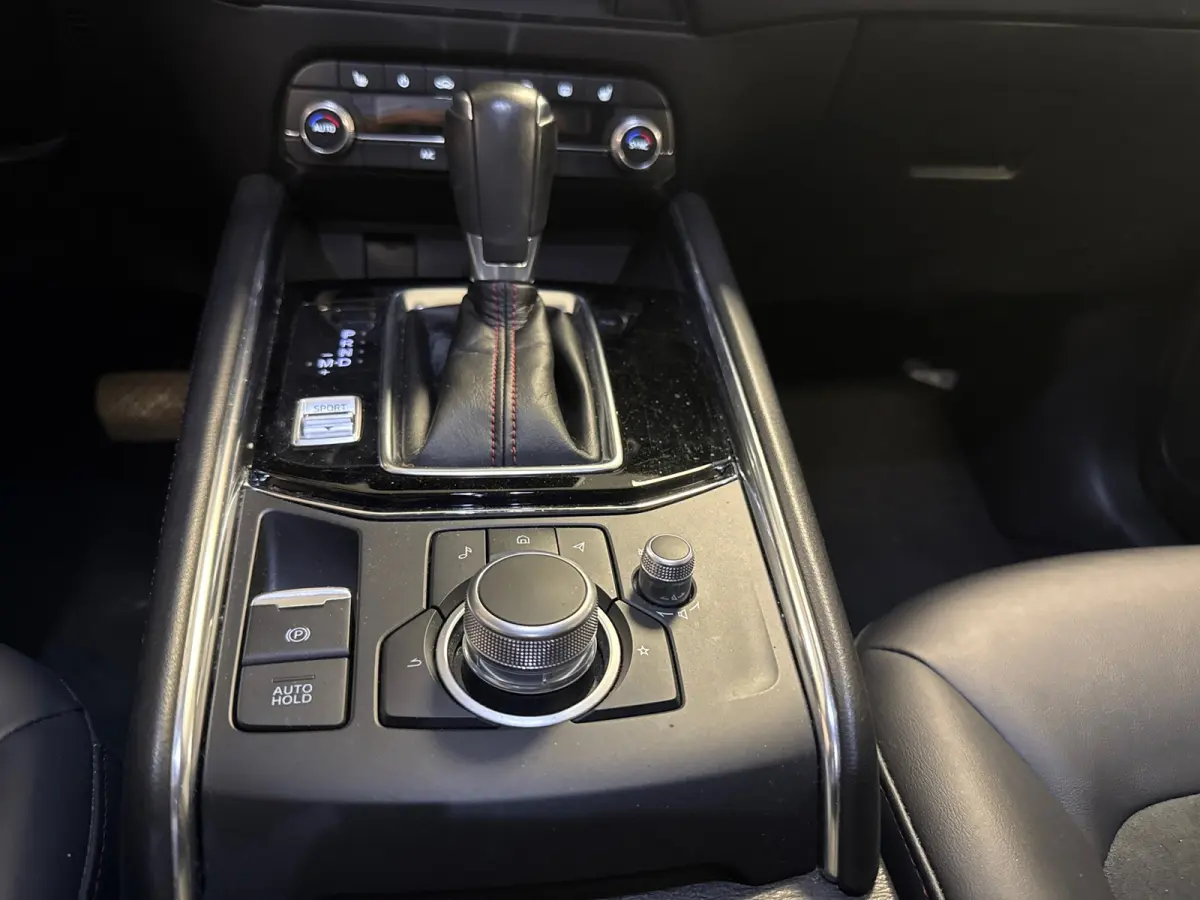 2.0 SkyActiv-G 165 Sportive / Leder / Bose / Trekhaak / stoelverw. / Camera