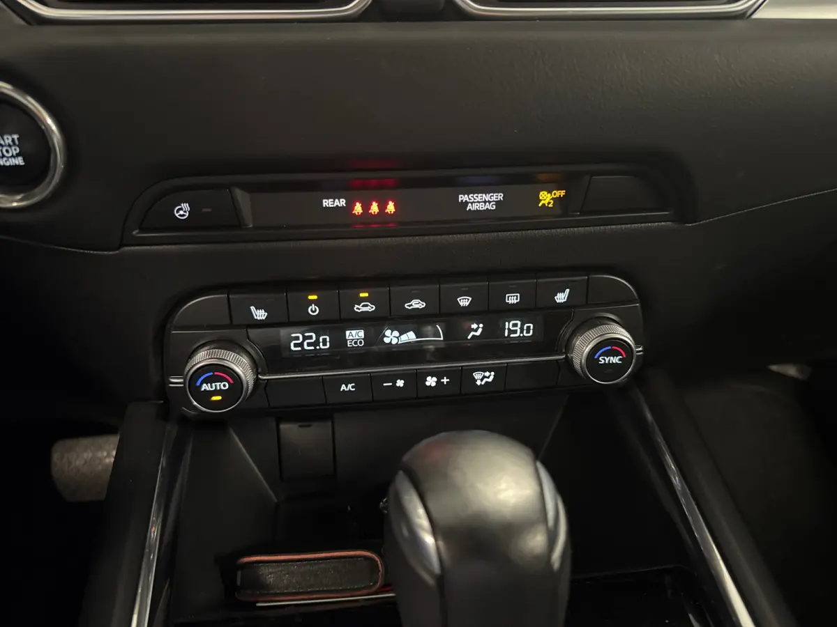 2.0 SkyActiv-G 165 Sportive / Leder / Bose / Trekhaak / stoelverw. / Camera