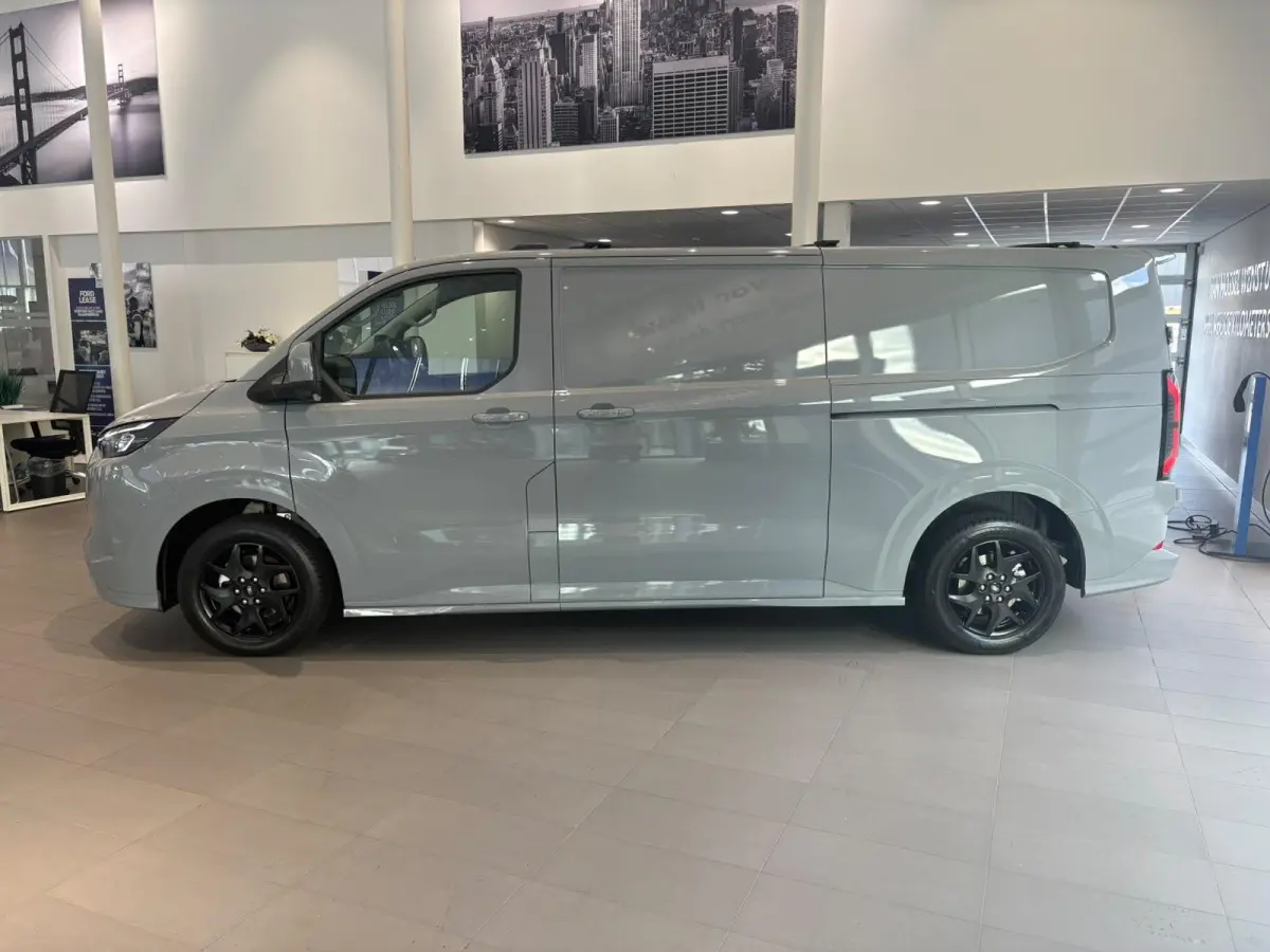 320 2.5 PHEV L2H1 Sport DUBBELE ZIJ-SCHUIFDEUR | 360 CAMERA | DODDE HOEK HERKENING | INKLAPBARE IMPERIAAL | APPLE CARPLAY | TREKHAAK