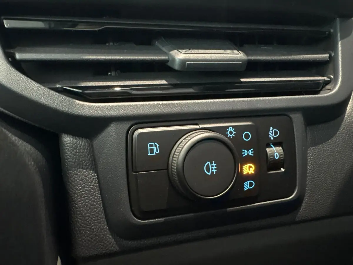 320 2.5 PHEV L2H1 Sport DUBBELE ZIJ-SCHUIFDEUR | 360 CAMERA | DODDE HOEK HERKENING | INKLAPBARE IMPERIAAL | APPLE CARPLAY | TREKHAAK