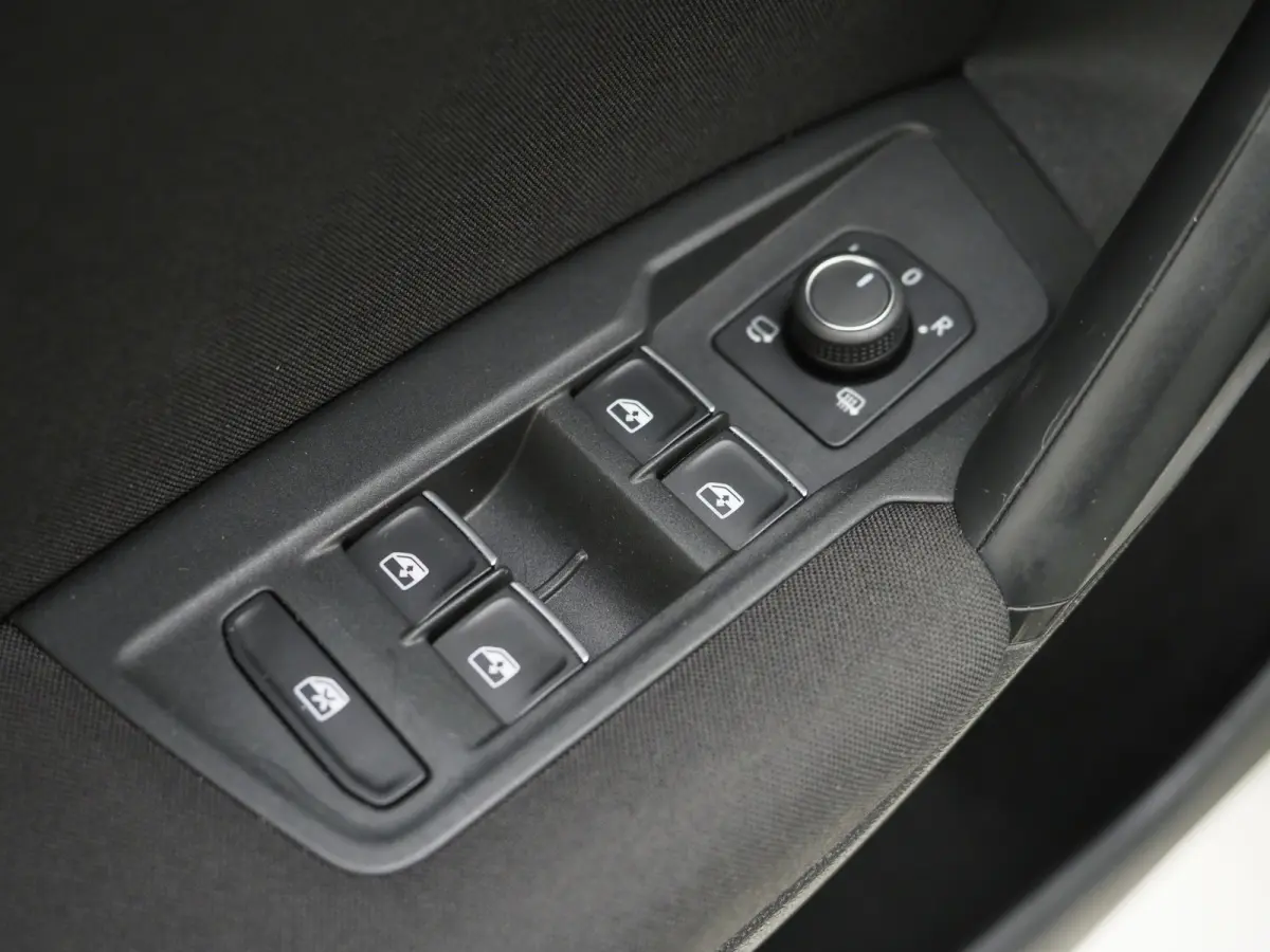 1.4 TSI | Trekhaak | Cruise | Climate | PDC | Bluetooth