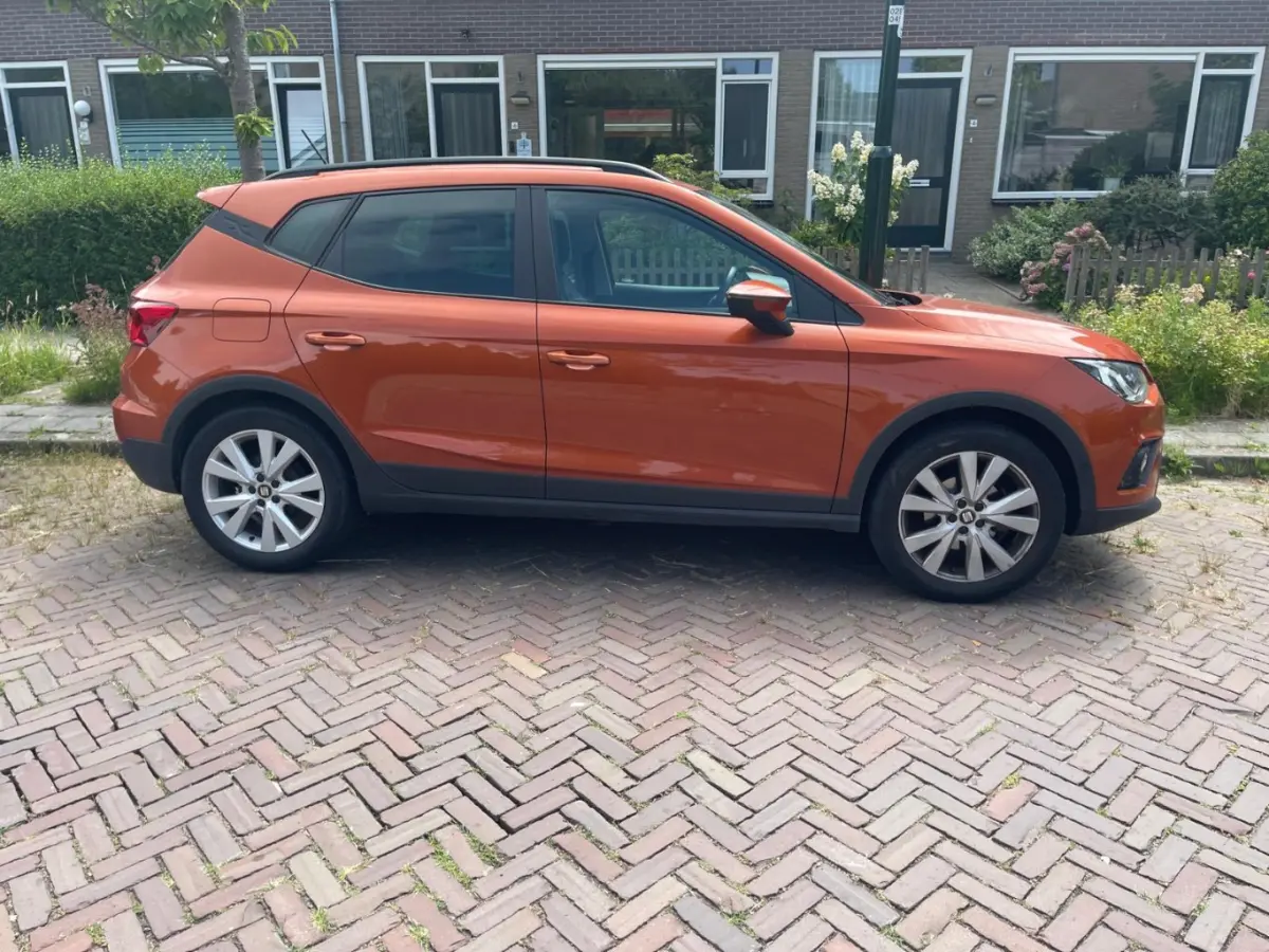 1.0 TSI Style Business Intense | Trekhaak | Camera | Stoelverwarming | Apple Carplay\Android Auto |