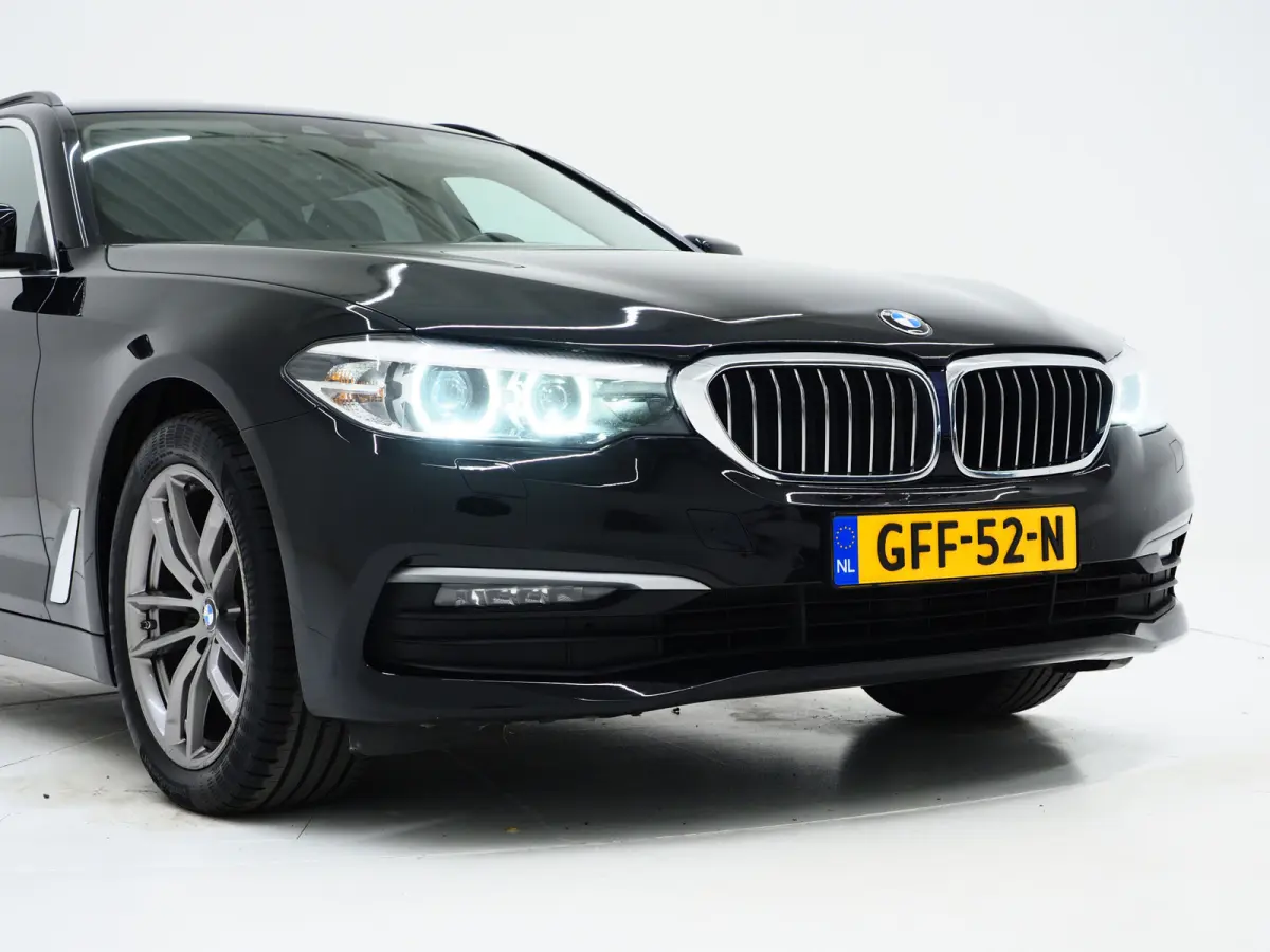 520i Executive | Leder | Harman/Kardon | Sfeerlicht | Virtual | Stoelverwarming | LED | Carplay