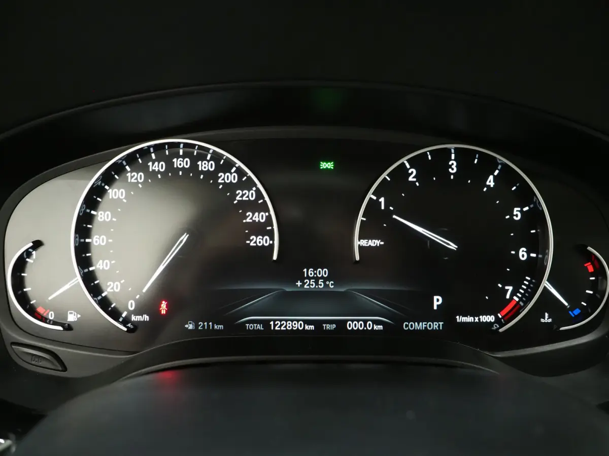 520i Executive | Leder | Harman/Kardon | Sfeerlicht | Virtual | Stoelverwarming | LED | Carplay