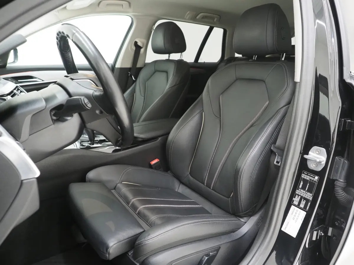 520i Executive | Leder | Harman/Kardon | Sfeerlicht | Virtual | Stoelverwarming | LED | Carplay