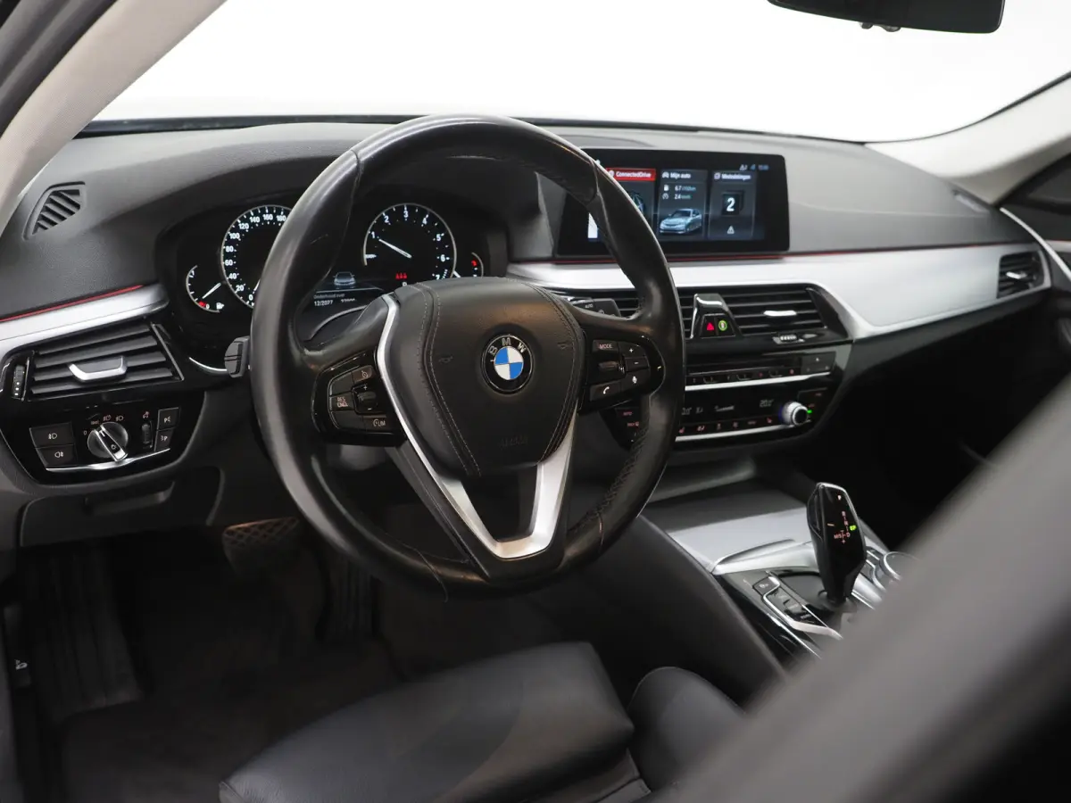 520i Executive | Leder | Harman/Kardon | Sfeerlicht | Virtual | Stoelverwarming | LED | Carplay