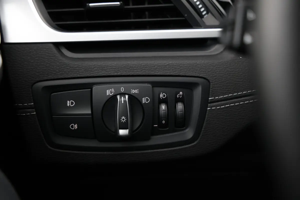 xDrive25e 220pk M-Sport Black Edition Pano|Trekh|H&K|HUD|Leder|Stuurvw