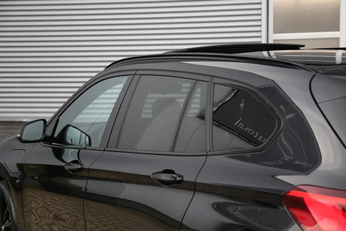 xDrive25e 220pk M-Sport Black Edition Pano|Trekh|H&K|HUD|Leder|Stuurvw