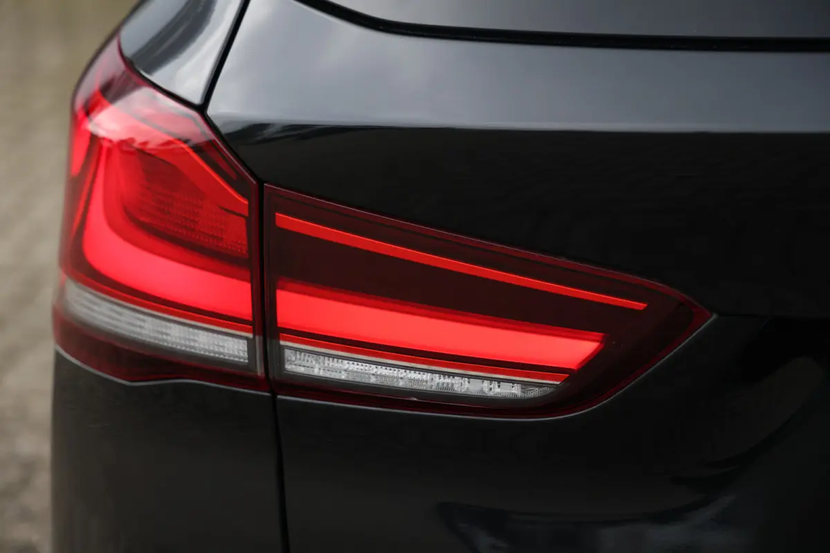 xDrive25e 220pk M-Sport Black Edition Pano|Trekh|H&K|HUD|Leder|Stuurvw