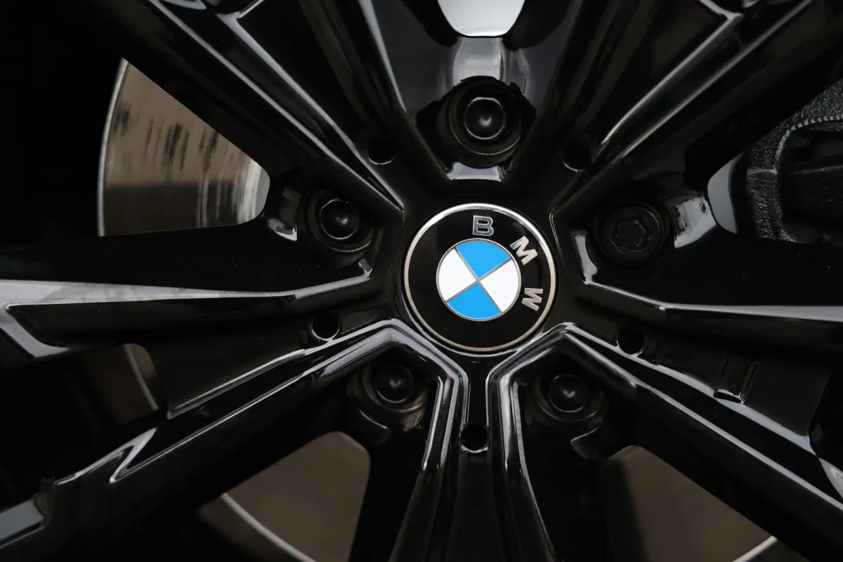 xDrive25e 220pk M-Sport Black Edition Pano|Trekh|H&K|HUD|Leder|Stuurvw