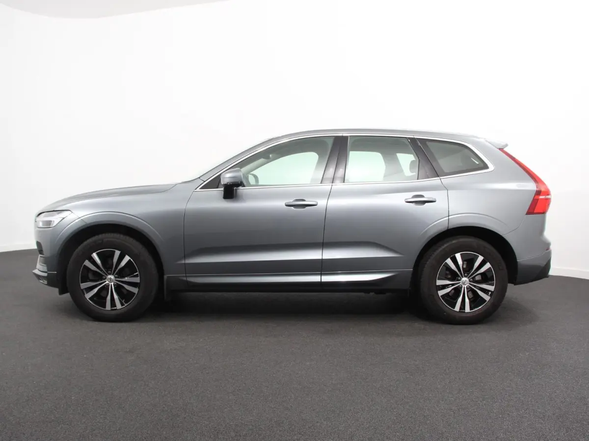 2.0 B4 Automaat Momentum Apple Carplay / Android Auto Adaptive Cruise Control Camera Lane/Side Assist Elektrische Achterklep Stoelverwarming