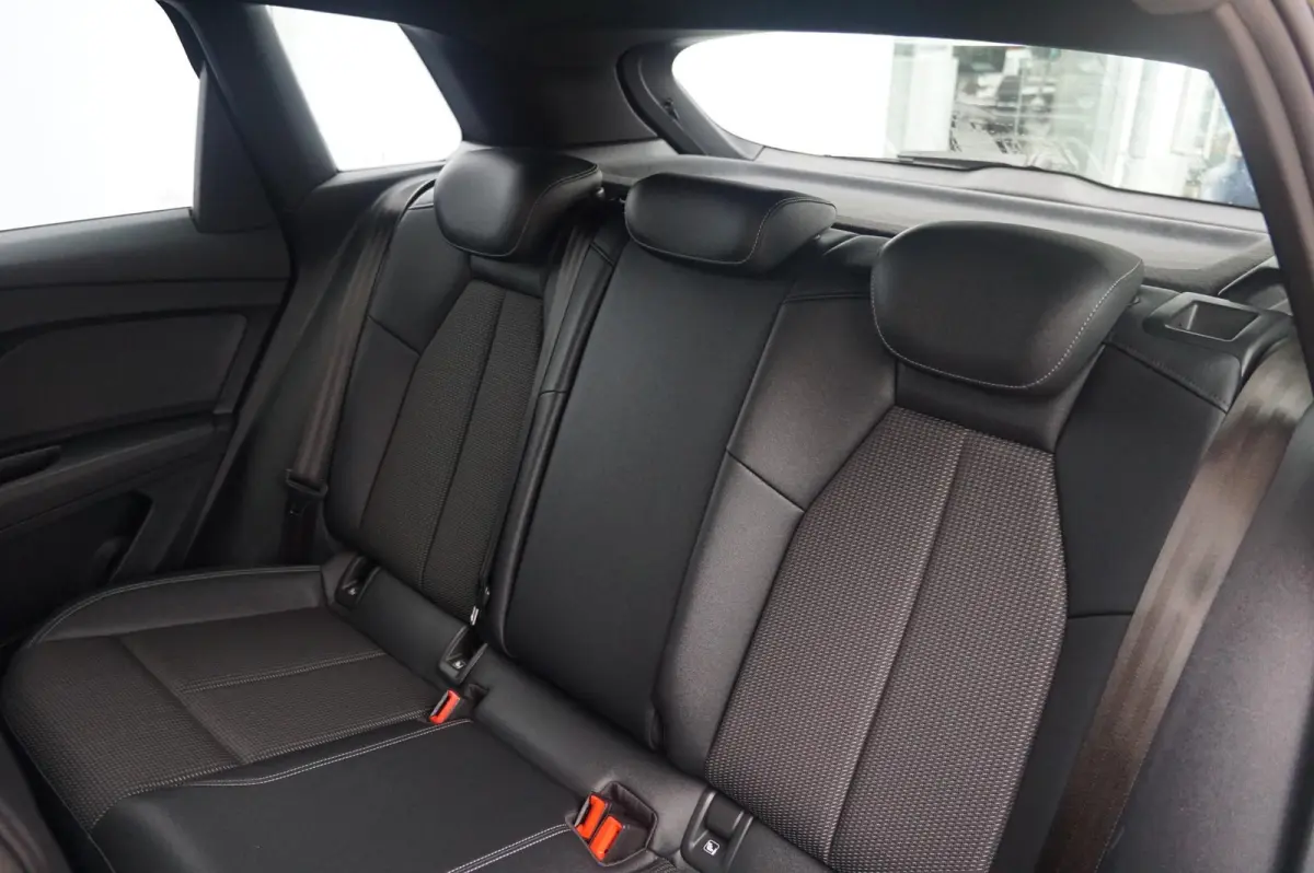 50 299pk Quattro S Edition 82 kWh | Camera | PDC V/A | Smartphone Interface | Matrix LED